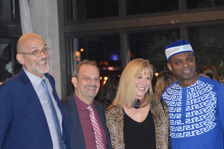 Consul de France de Floride 2019 Laurent GALISSOT - Denis Antoine HERAULT du CCEM - Beth SOBOL - Desmod ALUFOHAÏ Directeur international de l'Aéroport de Miami