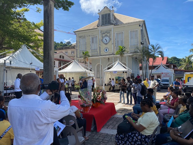salon_village_emploi_formation_st_pierre_martinique_ccem_outremer_1